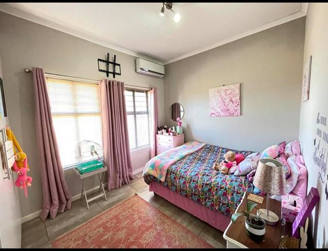 3 BEDROOM HOUSE FOR SALE IN GLEN LILLY